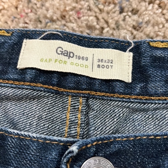 Gap faded dark wash men’s jeans - Picture 2 of 4